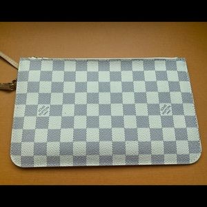 Authentic Louis Vuitton Pouch for Neverfull MM/GM